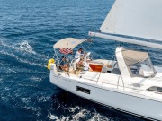 People sailing and chatting at the Beneteau Rendezvous at Two Harbors, Catalina