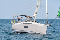 People sailing and chatting at the Beneteau Rendezvous at Two Harbors, Catalina