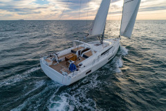 Oceanis 51.1 Yacht sailing