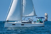 boat sailing at Beneteau Cup