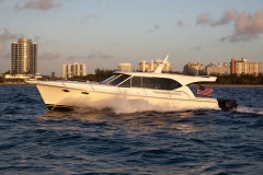 Hylas M47 cruising