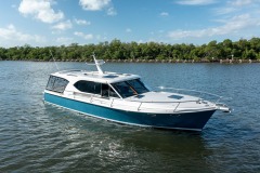 Hylas M49 powerboat Hylas M49 powerboat