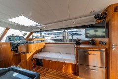 Hylas M49 powerboat interior Hylas M49 powerboat interior