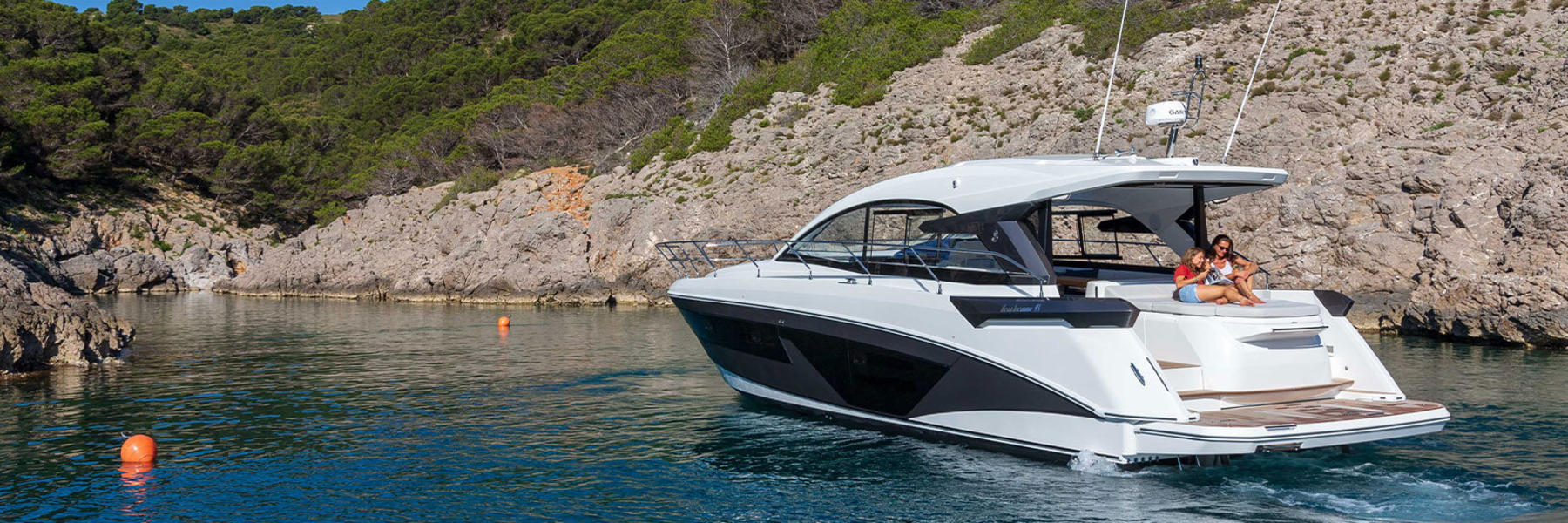 Gran Turismo 45 powerboat