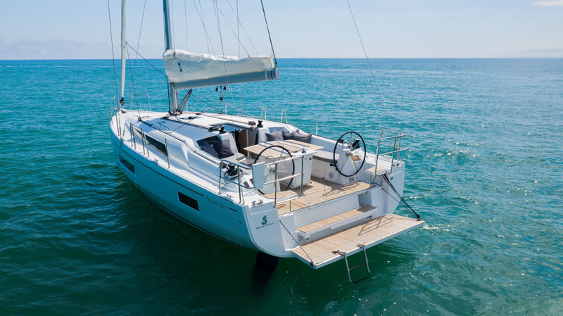 Beneteau 40.1 Sailboat