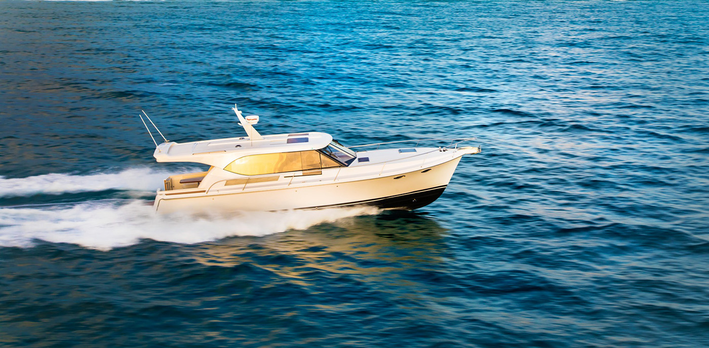 Hylas M44 powerboat